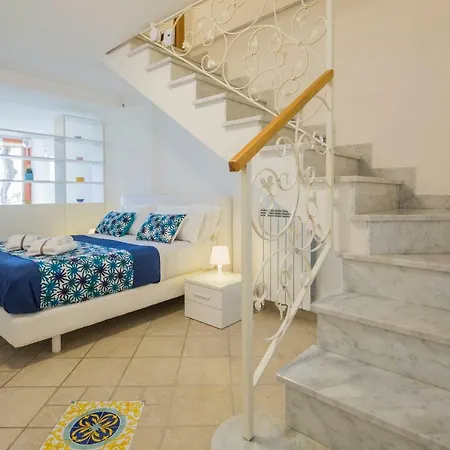 Maison Del Mare Sorrento. Holiday home Sorrento